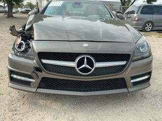 2014 Mercedes-Benz SLK 250 - Exterior Front Center Image